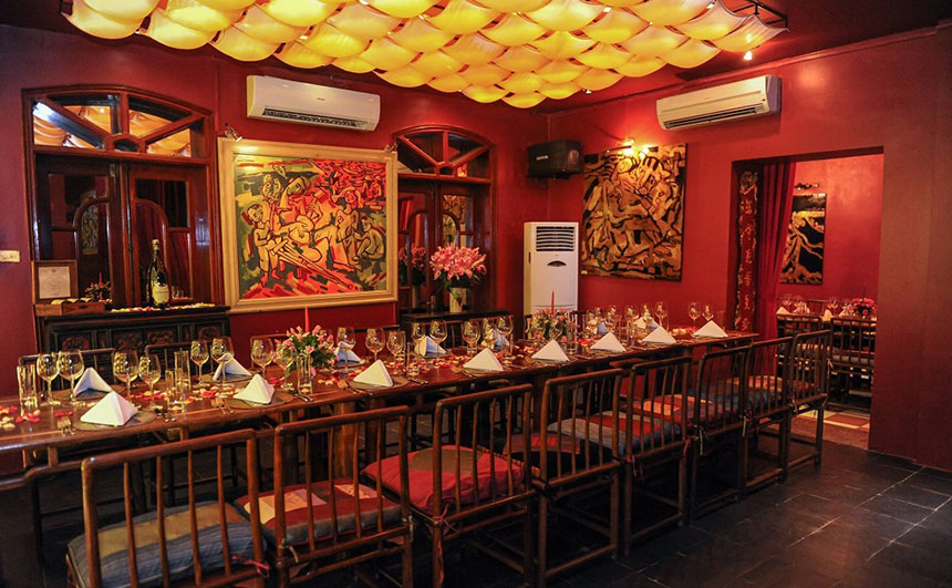 Nhà Hàng Hầm Rượu Vine Restaurant Tọa Lạc Trên Phố Xuân Diệu