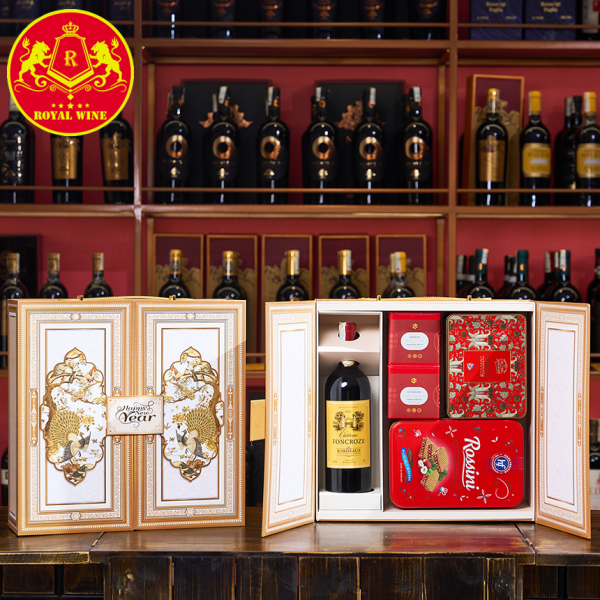 Bên trong hộp quà tặng QT14.1