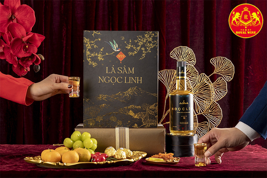 ruou-sam-ngoc-linh-qua-tang