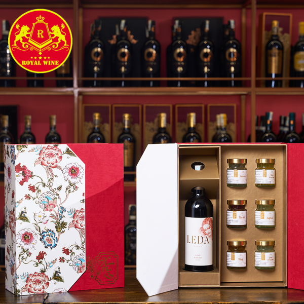 Thành phần bên trong hộp quà tặng QT23.2